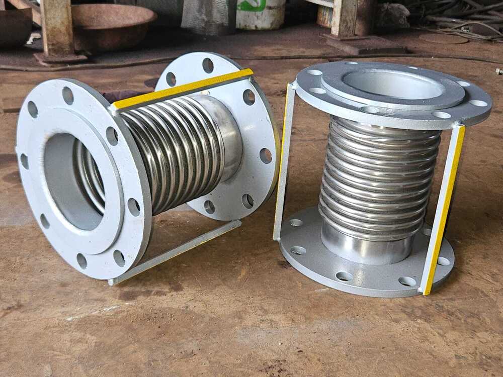 High Pressure Expansion Joints - Color: Silver