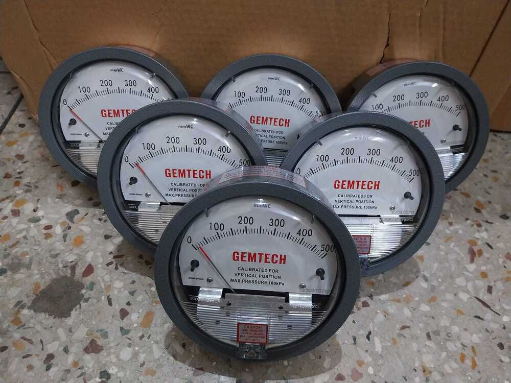 Pharmaceutical Gemtech Mack Differential Pressure Gauge For Agra Uttar Pradesh - Accuracy: A 2% (-Ha Model A 1) Of Fs (A 3% (-Ha A 1.5%) On -0