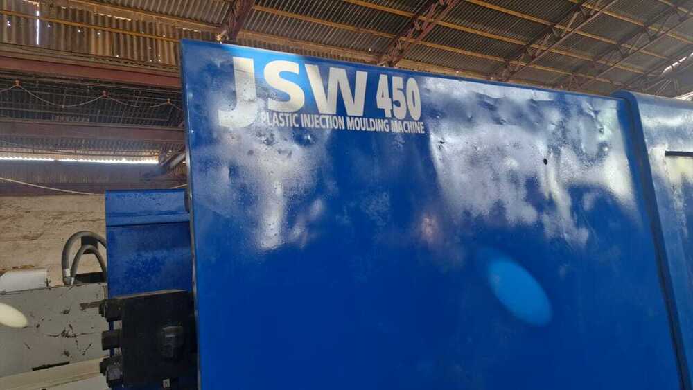 Plastic Injection Moulding Machine