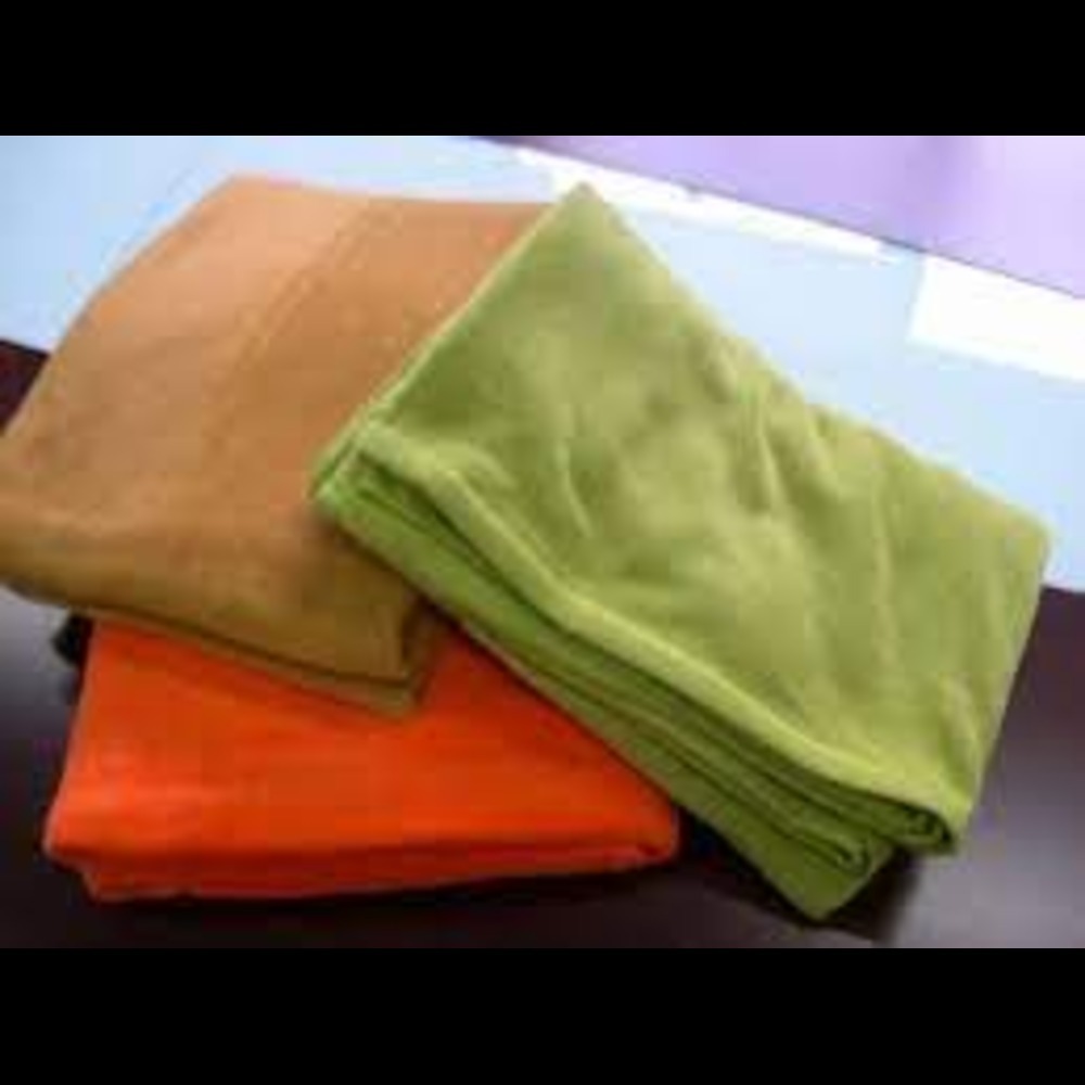1KG SINGLE POLAR FLEECE PLAIN BLANKET
