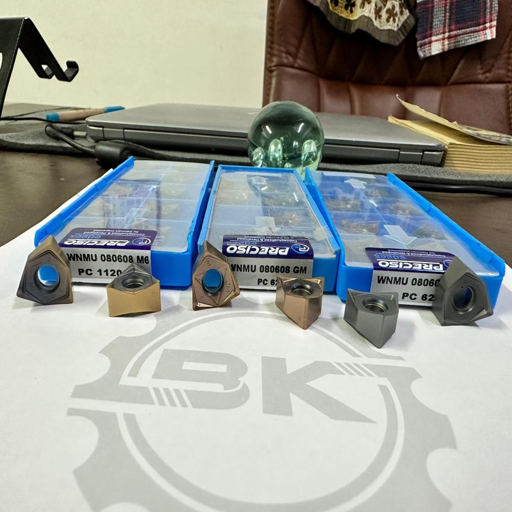 MILLING INSERT