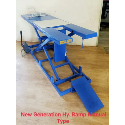 Blue Color Mech Ind Two Wheeler Service Ramp