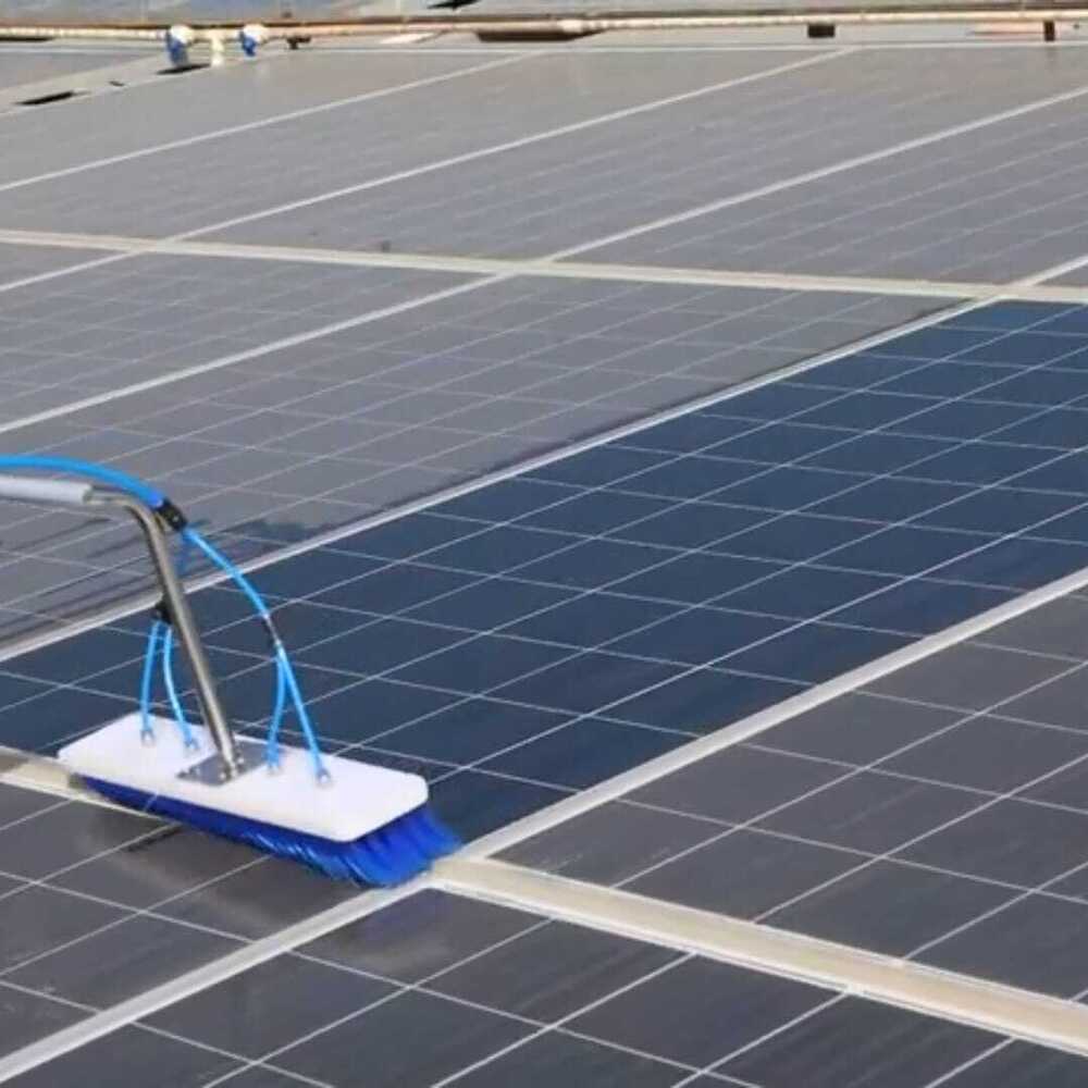 SOLAR PANEL CLEANING BRUSH