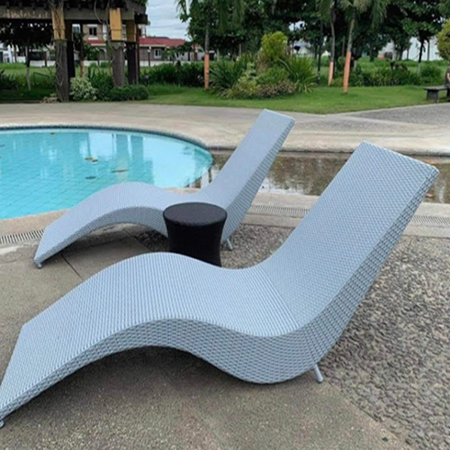 Outdoor Wicker Lounger