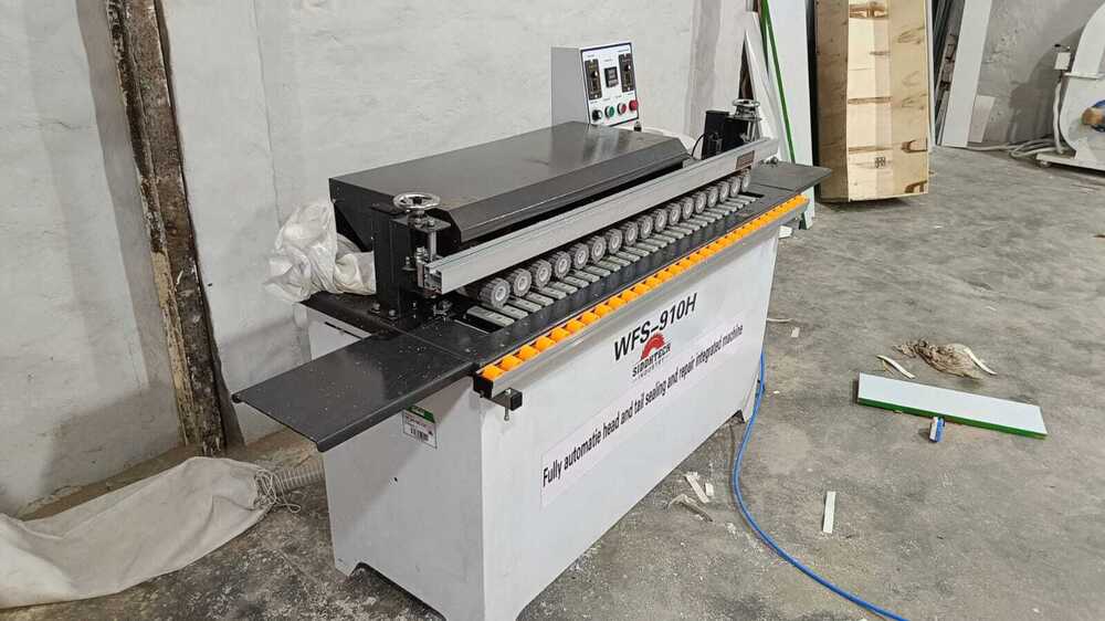 Automatic Pvc Edge Bander With End Cutting Edge Rounding Spray With Buffing - Color: White