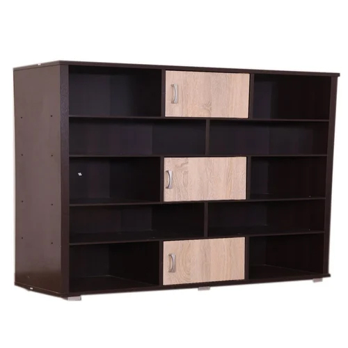 भूरा लकड़ी का अलमारी