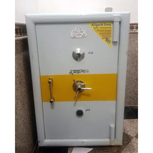 Security Defender Safe