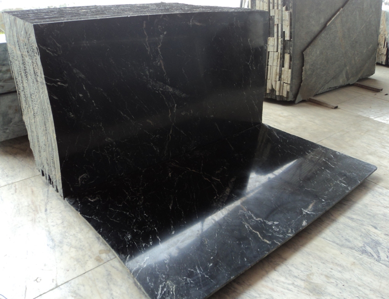 मरीन ब्लैक मार्बल