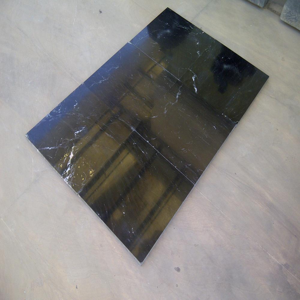 मरीन ब्लैक मार्बल