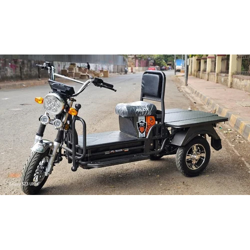 Rilox EV Trio 3 wheeler loader
