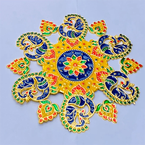 गोल्डन मीणाकारी रंगोली