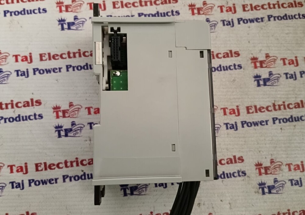 ALLEN BRADLEY 1769-OW16 PLC