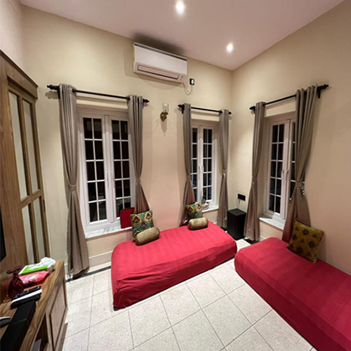 Deceuninck UPVC Windows With Georgian Bar