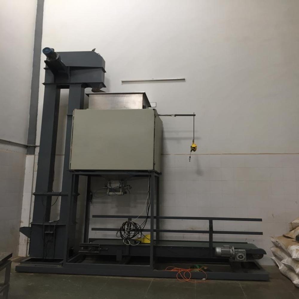 Bag Filling and Sealing Machine