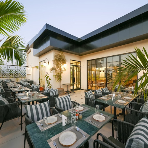 Outdoor Furniture - Color: Grey