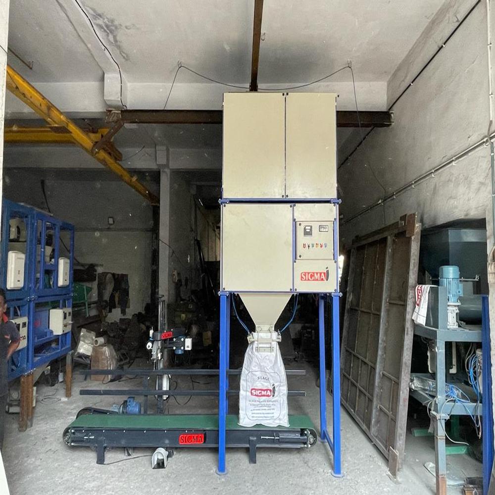 Semi-automatic Automatic Rice Packing And Stitching Machine