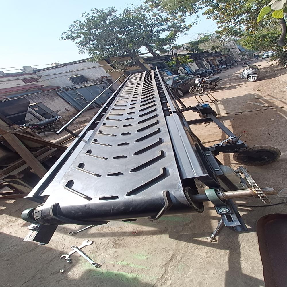 Box Transfer Conveyor Machine - Material: Mild Steel