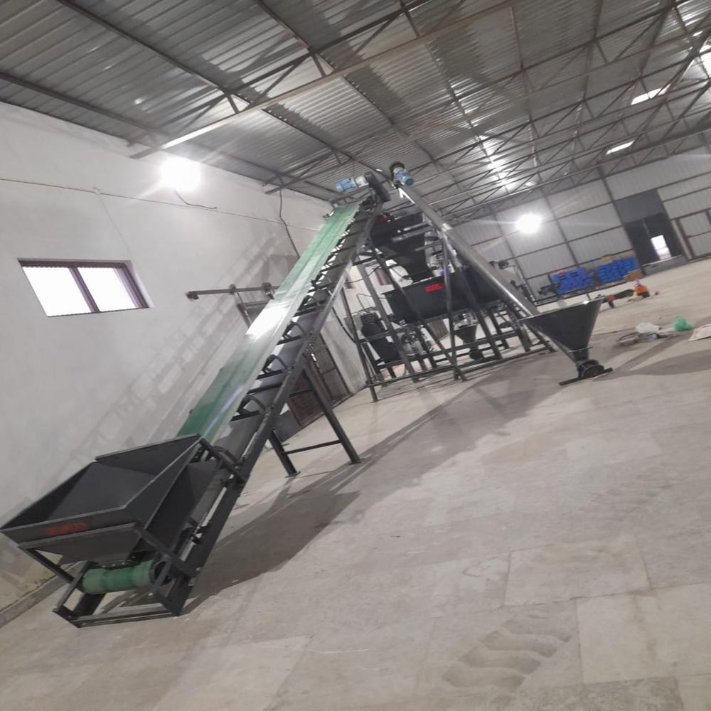 Material Feeding Conveyor