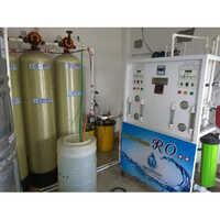 Hemodialysis Machine With Double Pass Reverse Osmosis Water Purification System - Capacity: 200-500 Ltr/hr