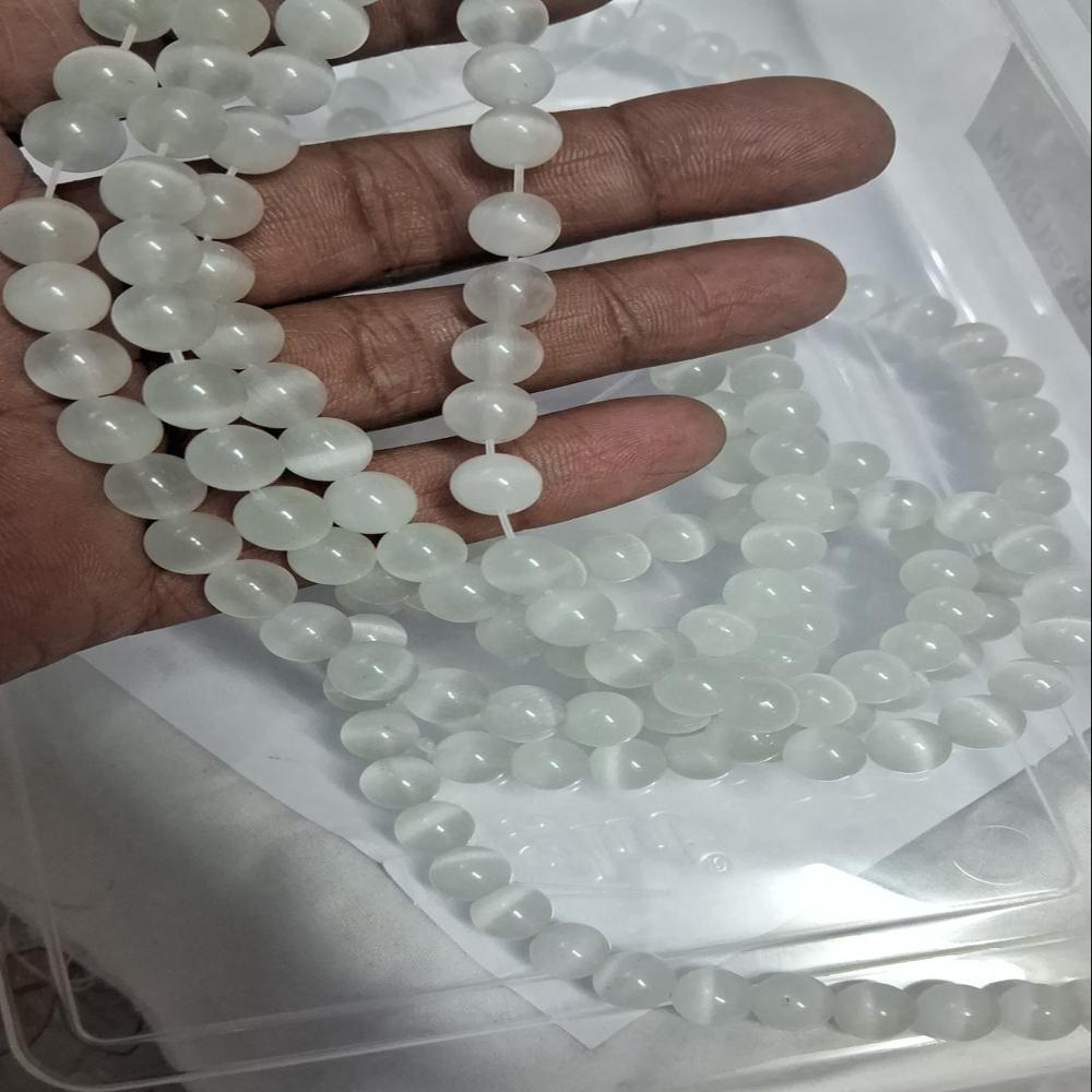 White Monalisa natural Crystal Beads