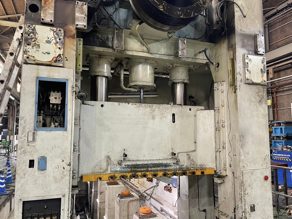 1529 Komatsu H Frame Double Crank Press - Material: Ms