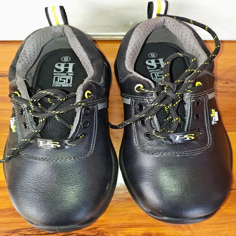 Double Density Polyurethane, Oil & FuelResistant, Anti-static Safety shoe HS-801