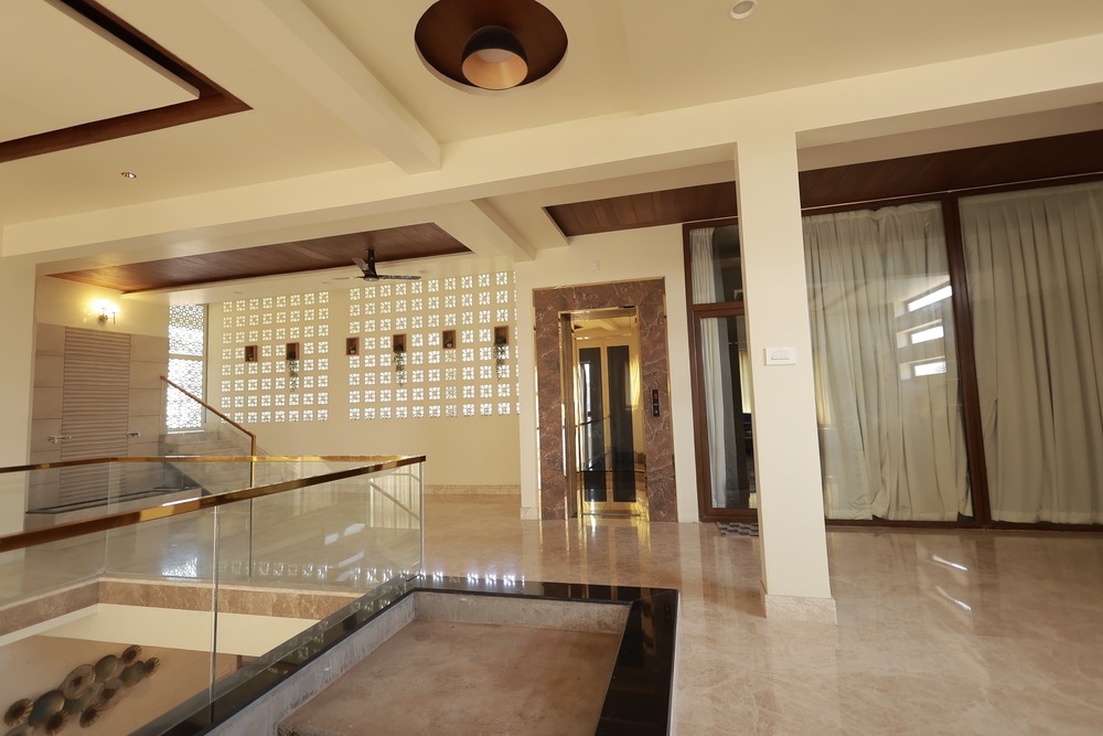 Residential Luxury Home Elevators - Capacity: 6 Kg