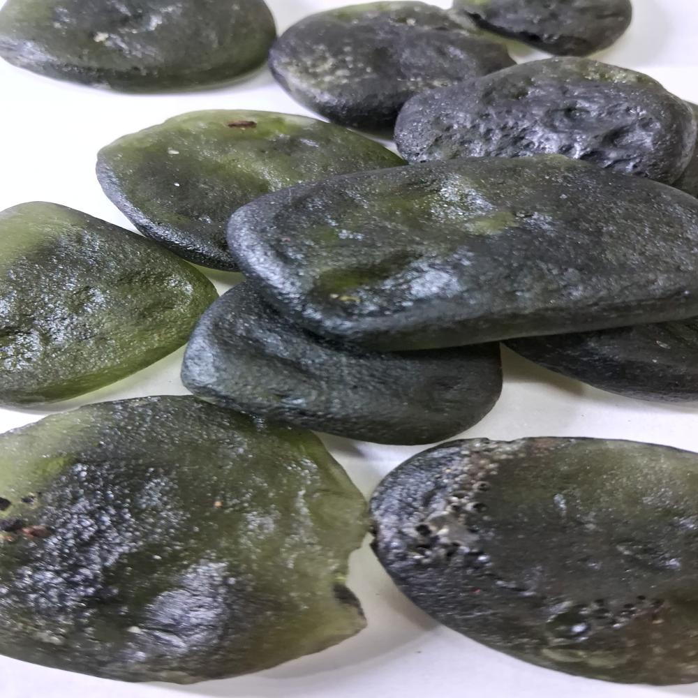 Moldavit Raw Natural Stone - Color: Green