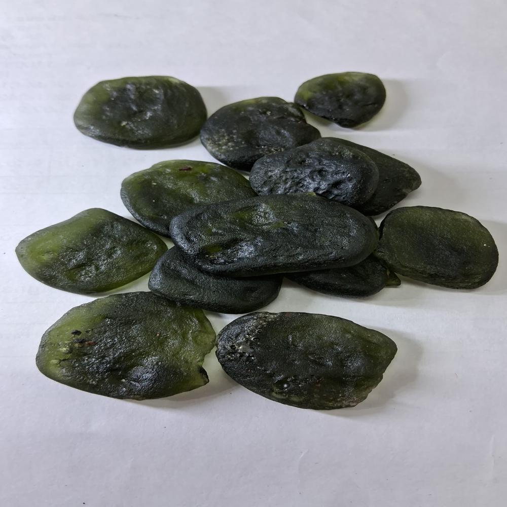 Moldavit Raw Natural Stone - Color: Green