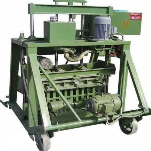 Double Vibrator Hydraulic Operated Concrete Block Making Machine