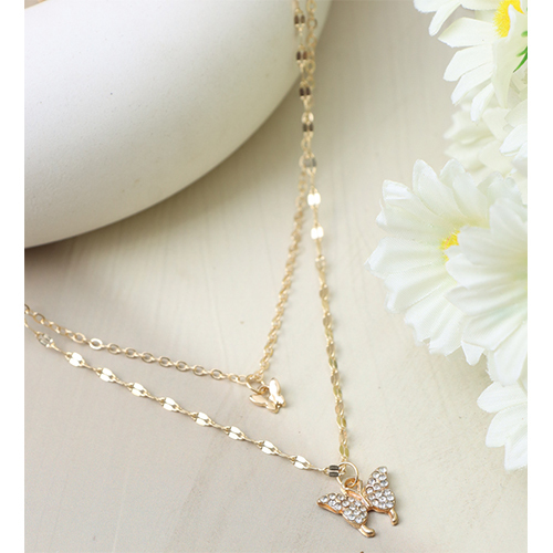 Double Layer Butterfly Necklace With Sparkling Diamonds