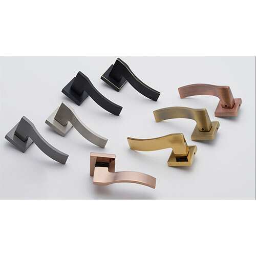 202 ANTQ MATT Motise Door Handles