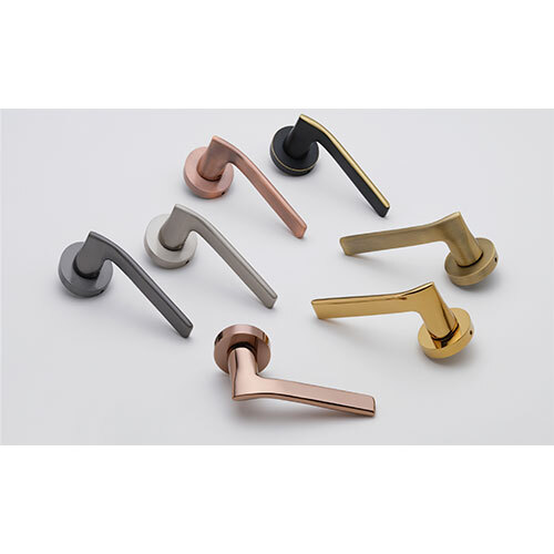 205  MATT NICKL Motise Door Handles