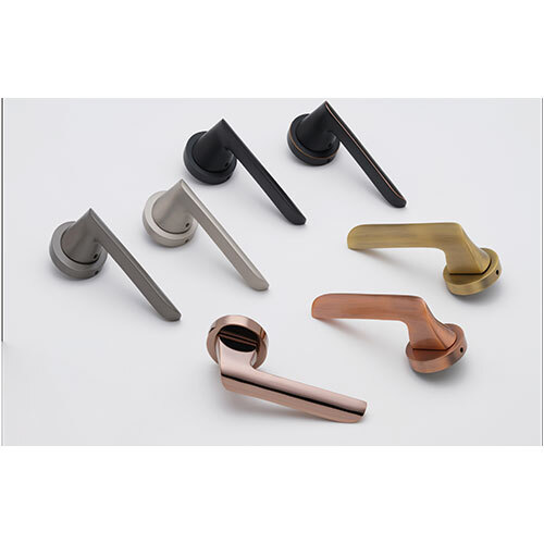 215 Motise Door Handles