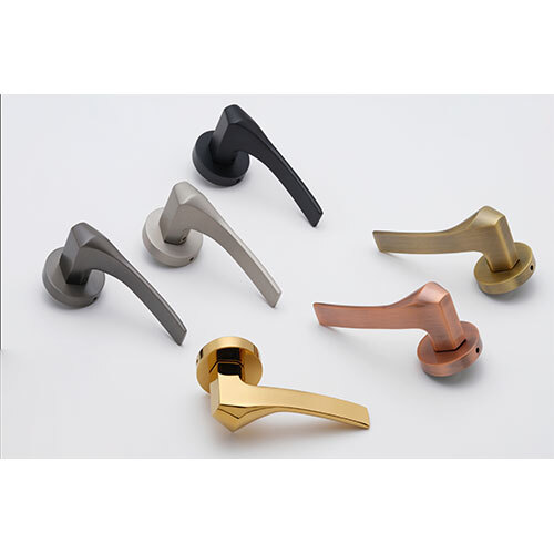 218 Motise Door Handles
