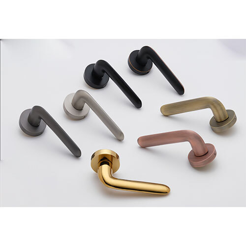 219 Motise Door Handles