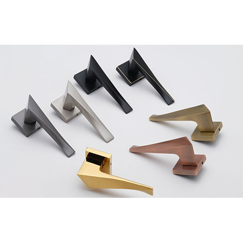 226 Motise Door Handles