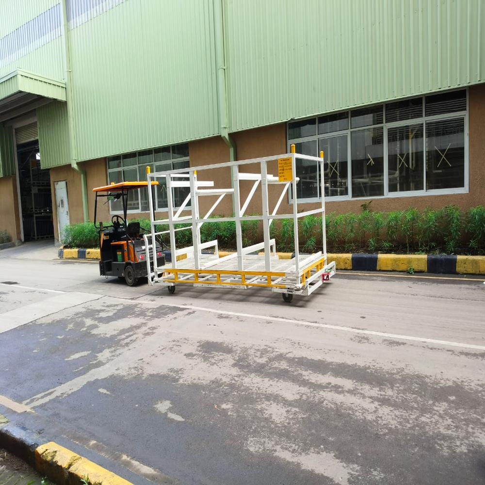 body side panel pallet with trolly