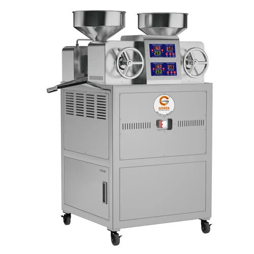 Oil Expeller Machine - Automatic Grade: Automatic