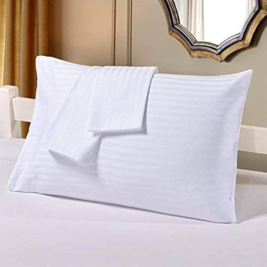CLUB LINEN PILLOW COVER