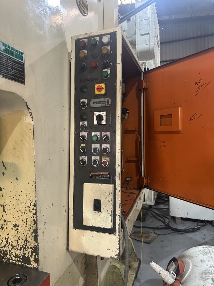 1579 Amada C-frame Single Crank Press - Material: Ms