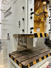 1313 AMADA  C FRAME SINGLE CRANK PRESS