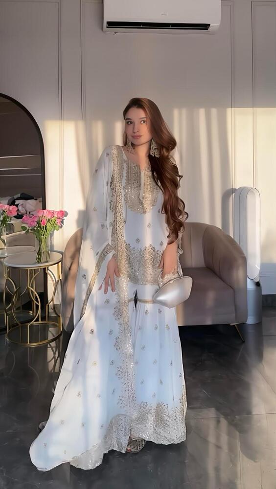 LADIES 3 piece suit