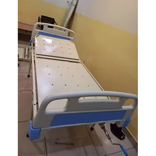 Plain Hospital Bed - Attributes: High Quality