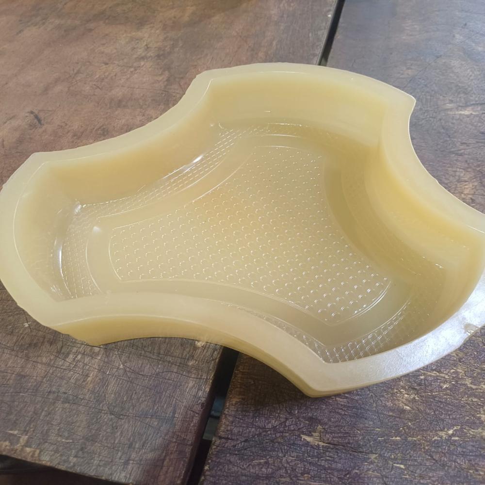 Cosmic Pvc Mould - Color: Off White
