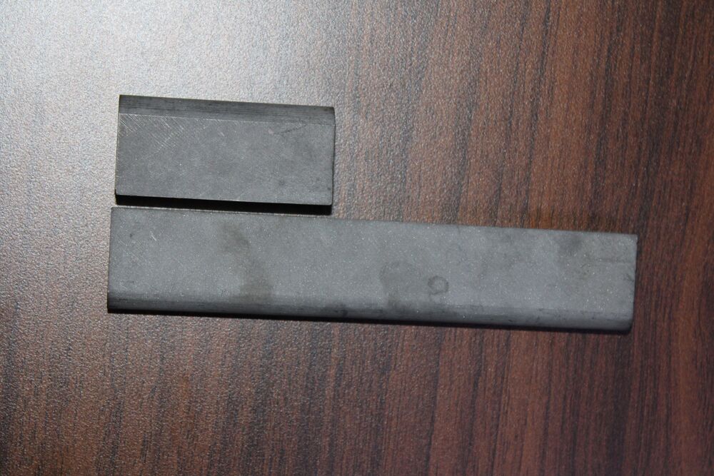 Tungsten Carbide Flat For Stone Crushing Application - Material: 95%-100% Tungsten, Size: Various Sizes, Color: Customizable, Coating: Polished, Warranty: 1 Year