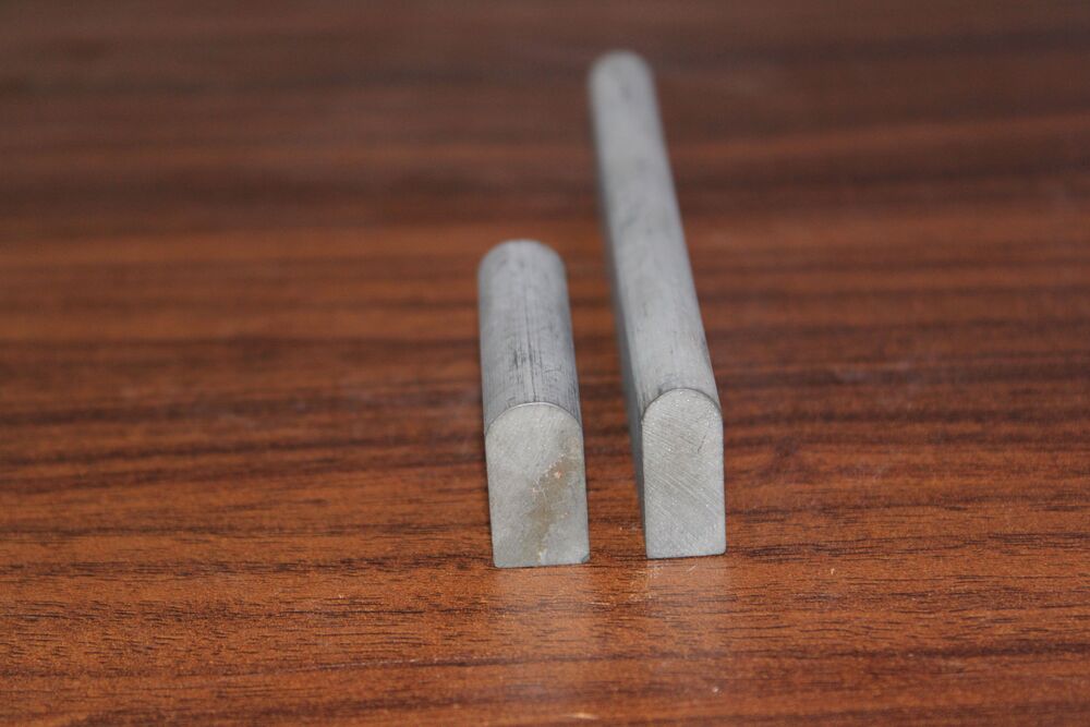 Tungsten Carbide Flat For Stone Crushing Application - Material: 95%-100% Tungsten, Size: Various Sizes, Color: Customizable, Coating: Polished, Warranty: 1 Year