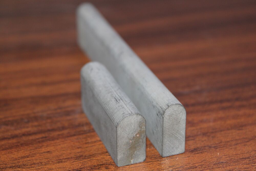 Tungsten Carbide Flat For Stone Crushing Application - Material: 95%-100% Tungsten, Size: Various Sizes, Color: Customizable, Coating: Polished, Warranty: 1 Year