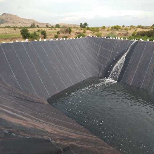 Plastic Waterproof Hdpe Geomembrane Pond - Capacity: Requirement Based Ltr