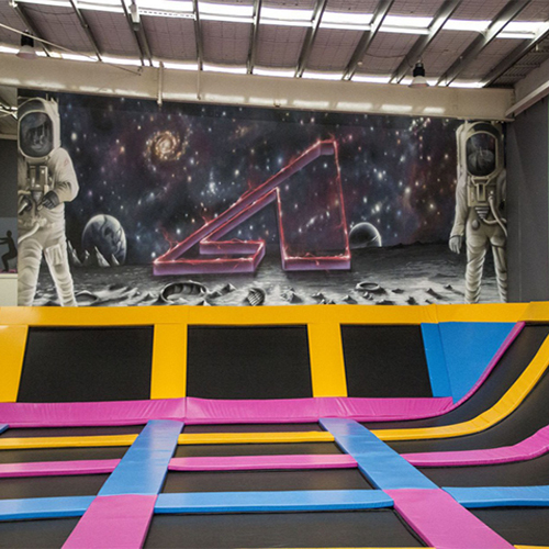 Attraction Airborn Indoor Trampoline Park - Color: Multicolor